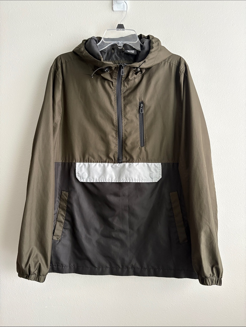 Men's Hooded Colorblock Windbreaker Jacket in Olive, Black & White